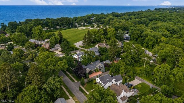 385 Longbeach, Bay Village, OH 44140