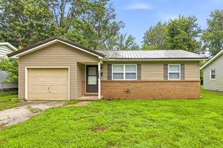 1262 S Estate Avenue, Springfield, MO 65804