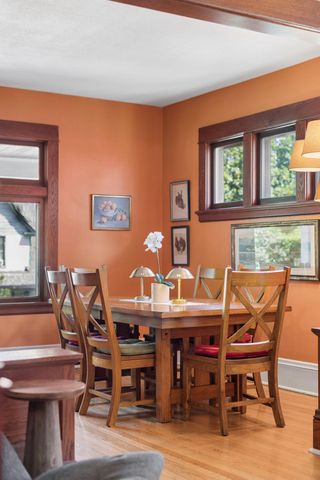 1060 Hague Avenue, Saint Paul, MN 55104