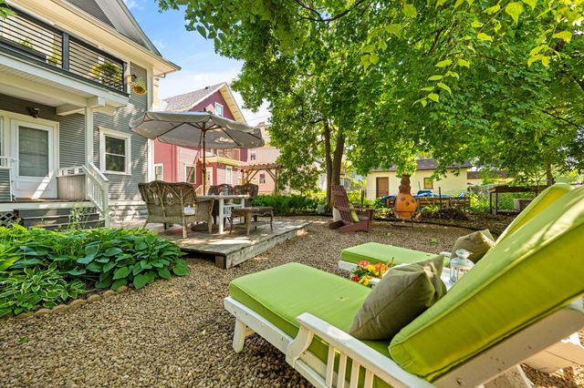 1060 Hague Avenue, Saint Paul, MN 55104