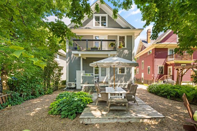 1060 Hague Avenue, Saint Paul, MN 55104