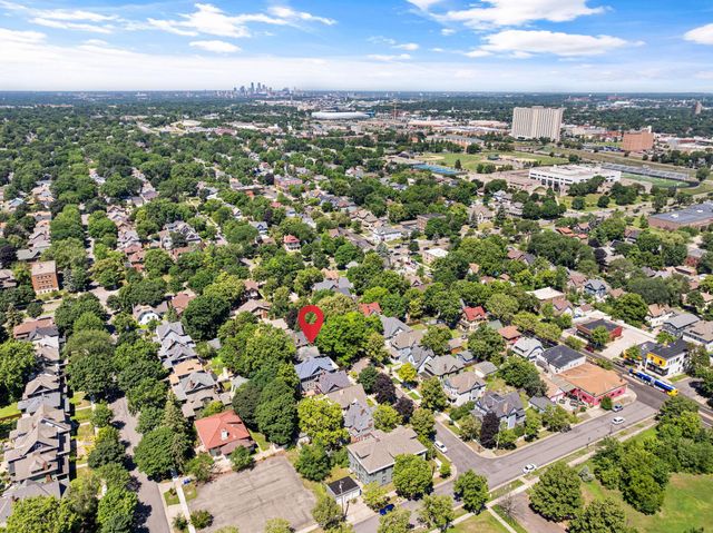 1060 Hague Avenue, Saint Paul, MN 55104