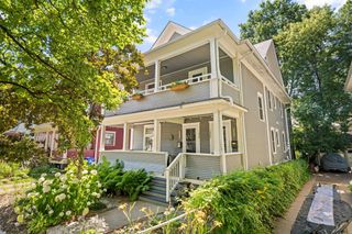 1060 Hague Avenue, Saint Paul, MN 55104