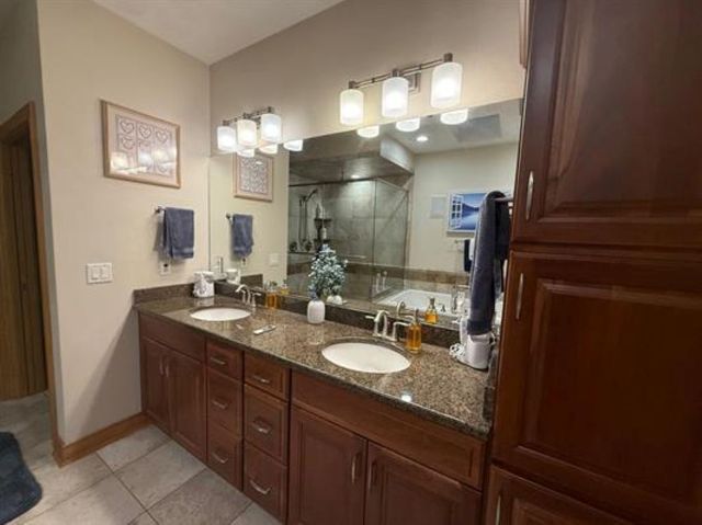 7310 Lone Cedar Trail, South Beloit, IL 61080