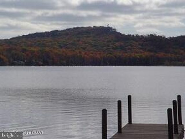 105 TINDE TRL, Pocono Lake, PA 18347