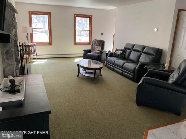 105 TINDE TRL, Pocono Lake, PA 18347