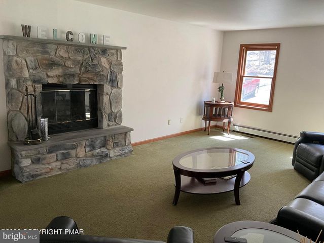 105 TINDE TRL, Pocono Lake, PA 18347