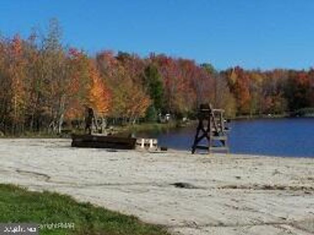 105 TINDE TRL, Pocono Lake, PA 18347