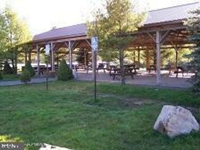 105 TINDE TRL, Pocono Lake, PA 18347