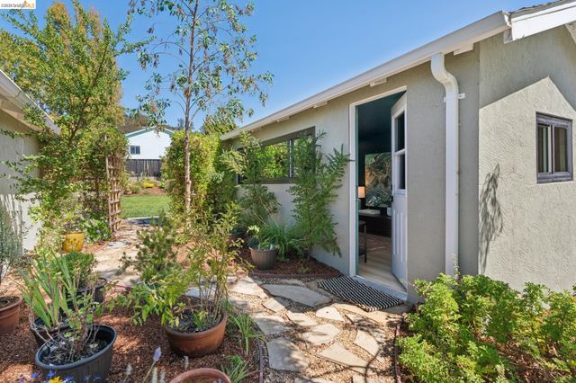 1304 Norvell St, El Cerrito, CA 94530