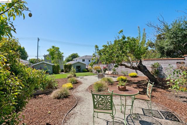 1304 Norvell St, El Cerrito, CA 94530