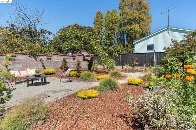 1304 Norvell St, El Cerrito, CA 94530