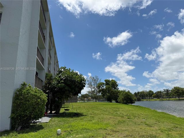 8560 N Sherman Circle 404, Miramar, FL 33025