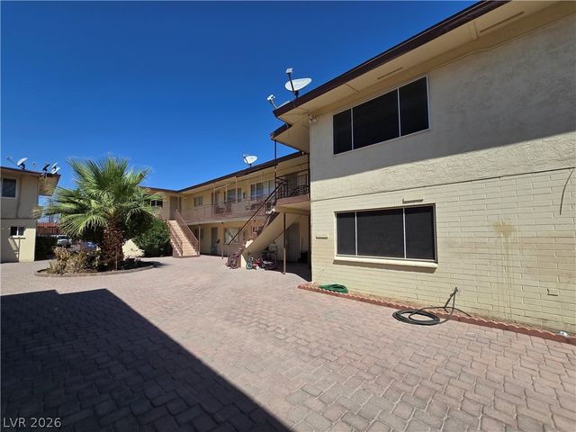 1904 Rexford Drive 2, Las Vegas, NV 89104