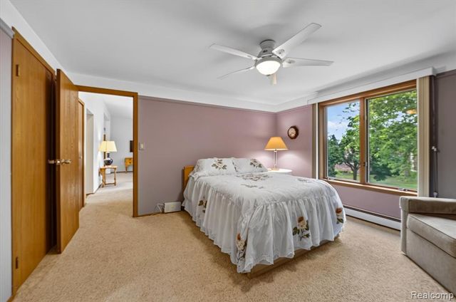 2321 London Bridge Dr Drive 22, Rochester Hills, MI 48307