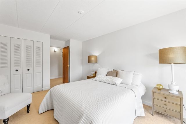 175 Quincy Shore Dr B23, Quincy, MA 02171