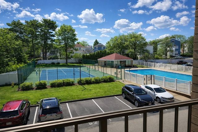 175 Quincy Shore Dr B23, Quincy, MA 02171