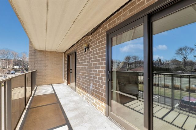 175 Quincy Shore Dr B23, Quincy, MA 02171