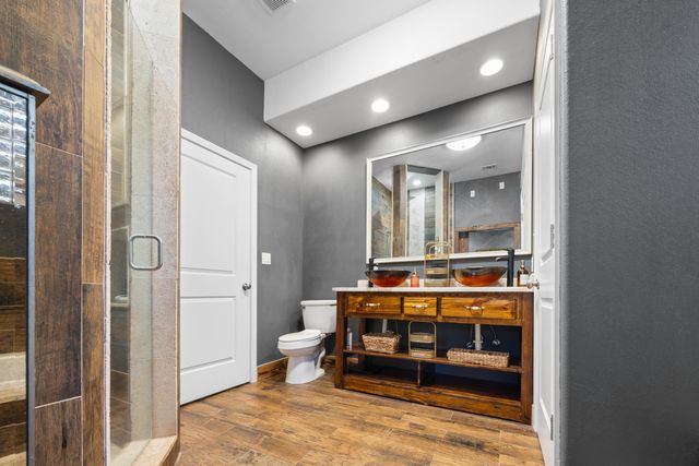 981 E Chestnut Avenue, Crestview, FL 32539