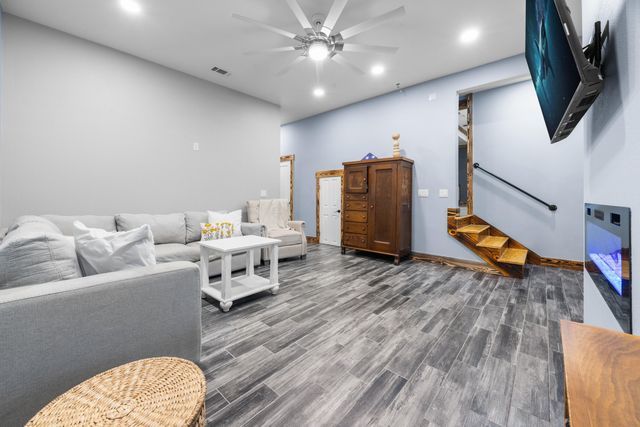 981 E Chestnut Avenue, Crestview, FL 32539