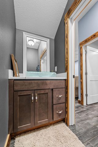 981 E Chestnut Avenue, Crestview, FL 32539