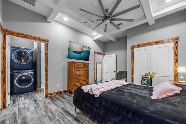 981 E Chestnut Avenue, Crestview, FL 32539