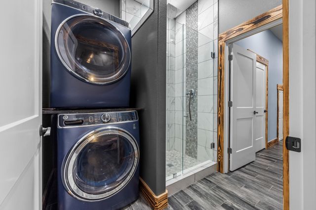 981 E Chestnut Avenue, Crestview, FL 32539