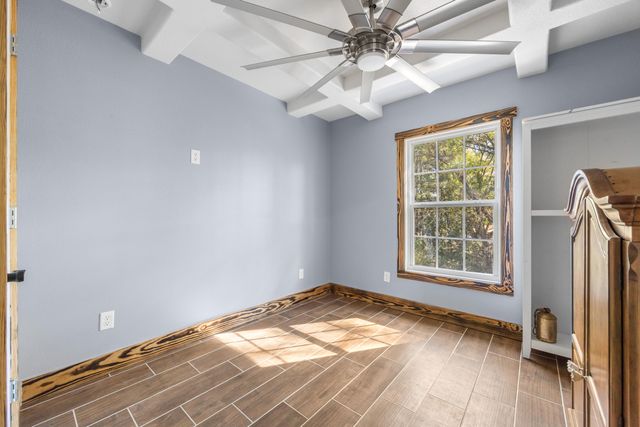 981 E Chestnut Avenue, Crestview, FL 32539