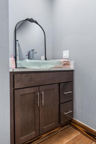 981 E Chestnut Avenue, Crestview, FL 32539