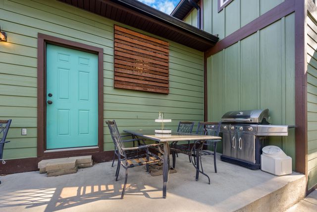 981 E Chestnut Avenue, Crestview, FL 32539