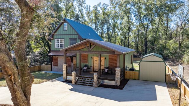 981 E Chestnut Avenue, Crestview, FL 32539