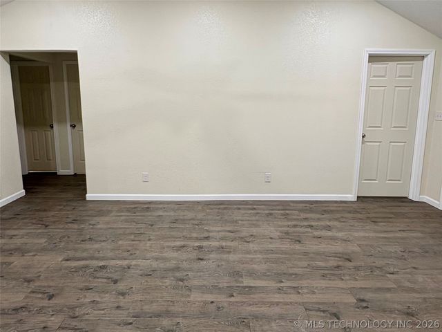 2946 Texas, Healdton, OK 73438