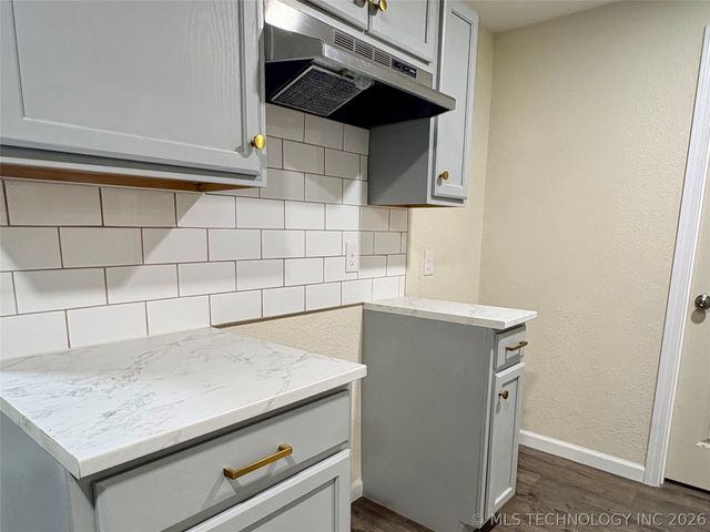 2946 Texas, Healdton, OK 73438