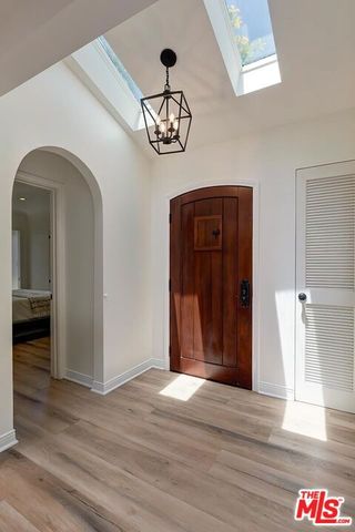 10514 Kinnard Avenue, Los Angeles, CA 90024