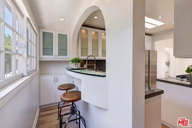 10514 Kinnard Avenue, Los Angeles, CA 90024