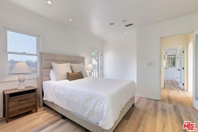 10514 Kinnard Avenue, Los Angeles, CA 90024
