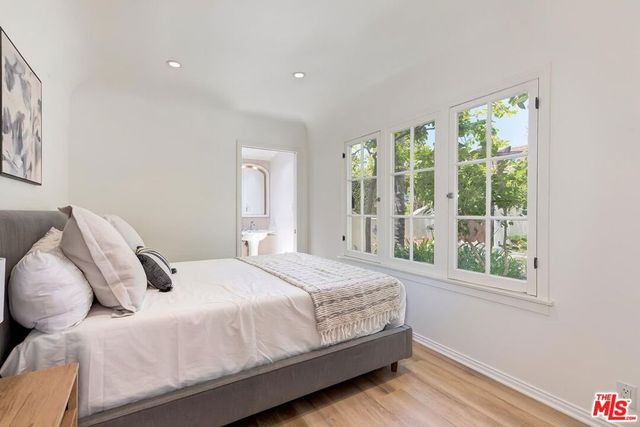 10514 Kinnard Avenue, Los Angeles, CA 90024