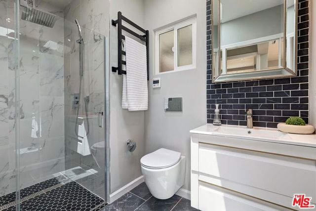 10514 Kinnard Avenue, Los Angeles, CA 90024