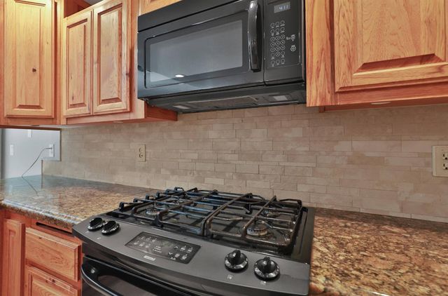 8384 Old Ranch Rd, Orangevale, CA 95662