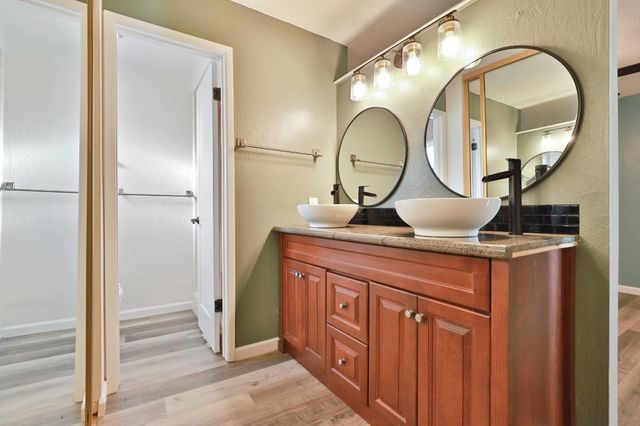 8384 Old Ranch Rd, Orangevale, CA 95662