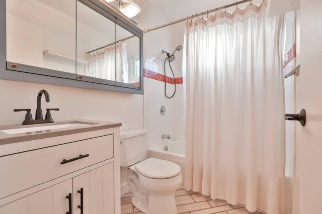 8384 Old Ranch Rd, Orangevale, CA 95662