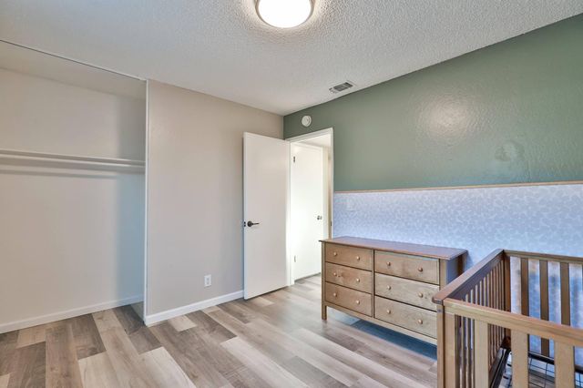 8384 Old Ranch Rd, Orangevale, CA 95662