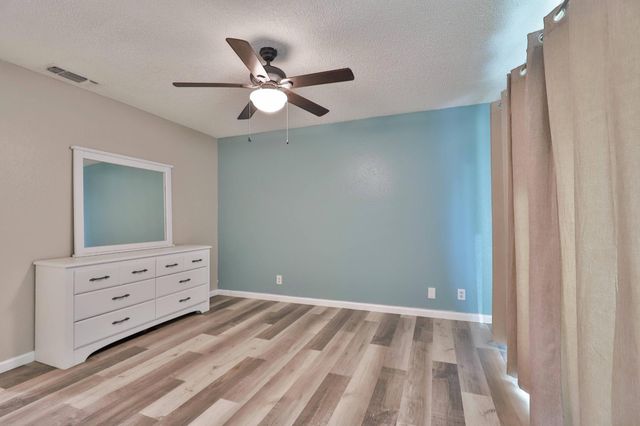 8384 Old Ranch Rd, Orangevale, CA 95662