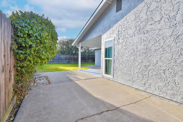 8384 Old Ranch Rd, Orangevale, CA 95662