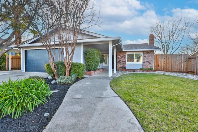 8384 Old Ranch Rd, Orangevale, CA 95662