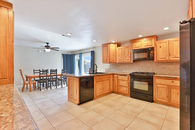 8384 Old Ranch Rd, Orangevale, CA 95662