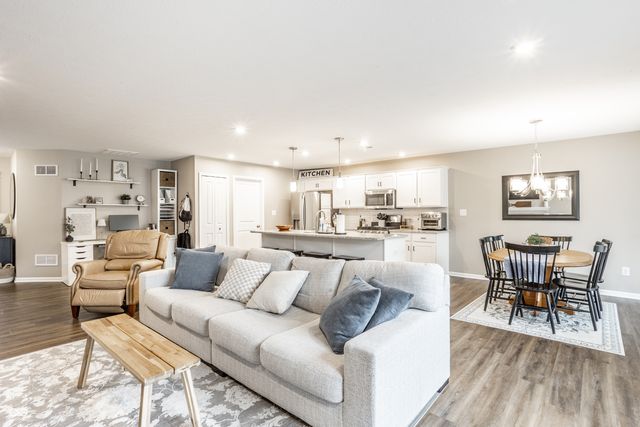 19491 Dylan Way, Westfield, IN 46074