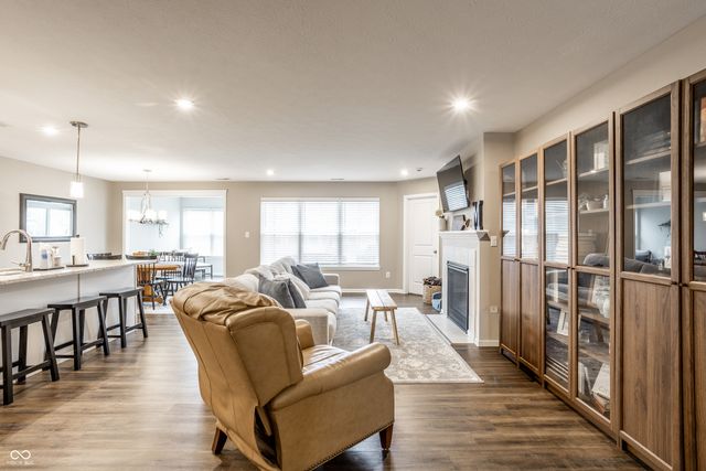 19491 Dylan Way, Westfield, IN 46074