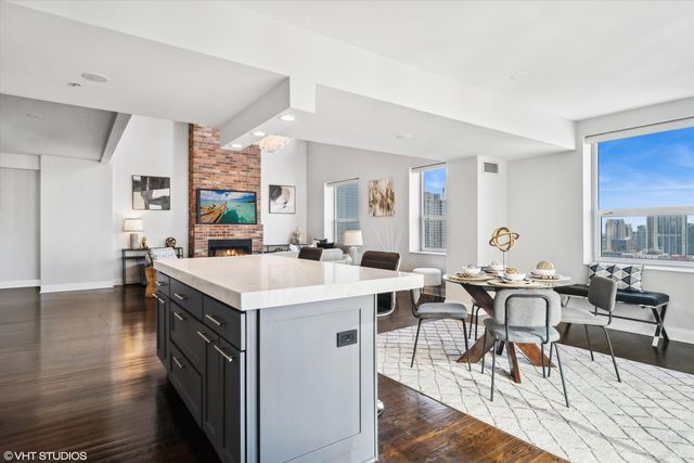 545 N DEARBORN Street 3601, Chicago, IL 60654