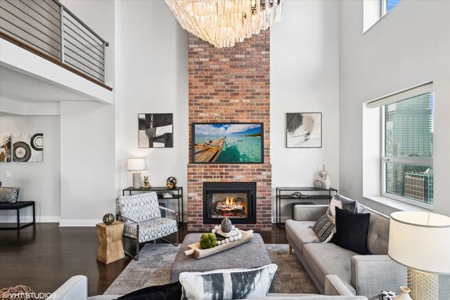 545 N DEARBORN Street 3601, Chicago, IL 60654